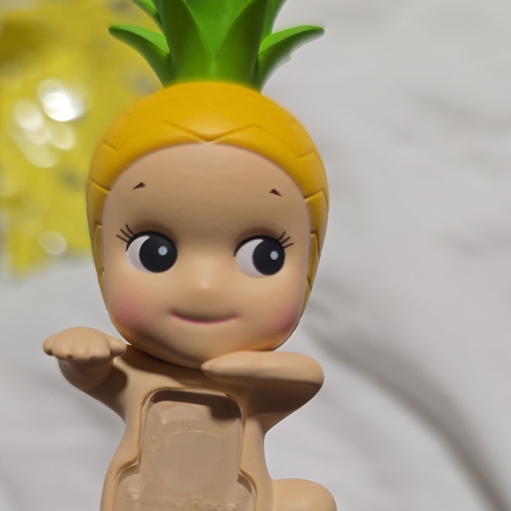 Sonny Angel Pineapple Hipper 100% Authentic - Picture 4 of 11